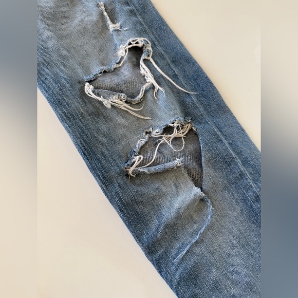 Veronica Beard-High Rise-Distressed-Blue-Jeans-Distressing-Cut Offs- Size 25 - Picture 8 of 16